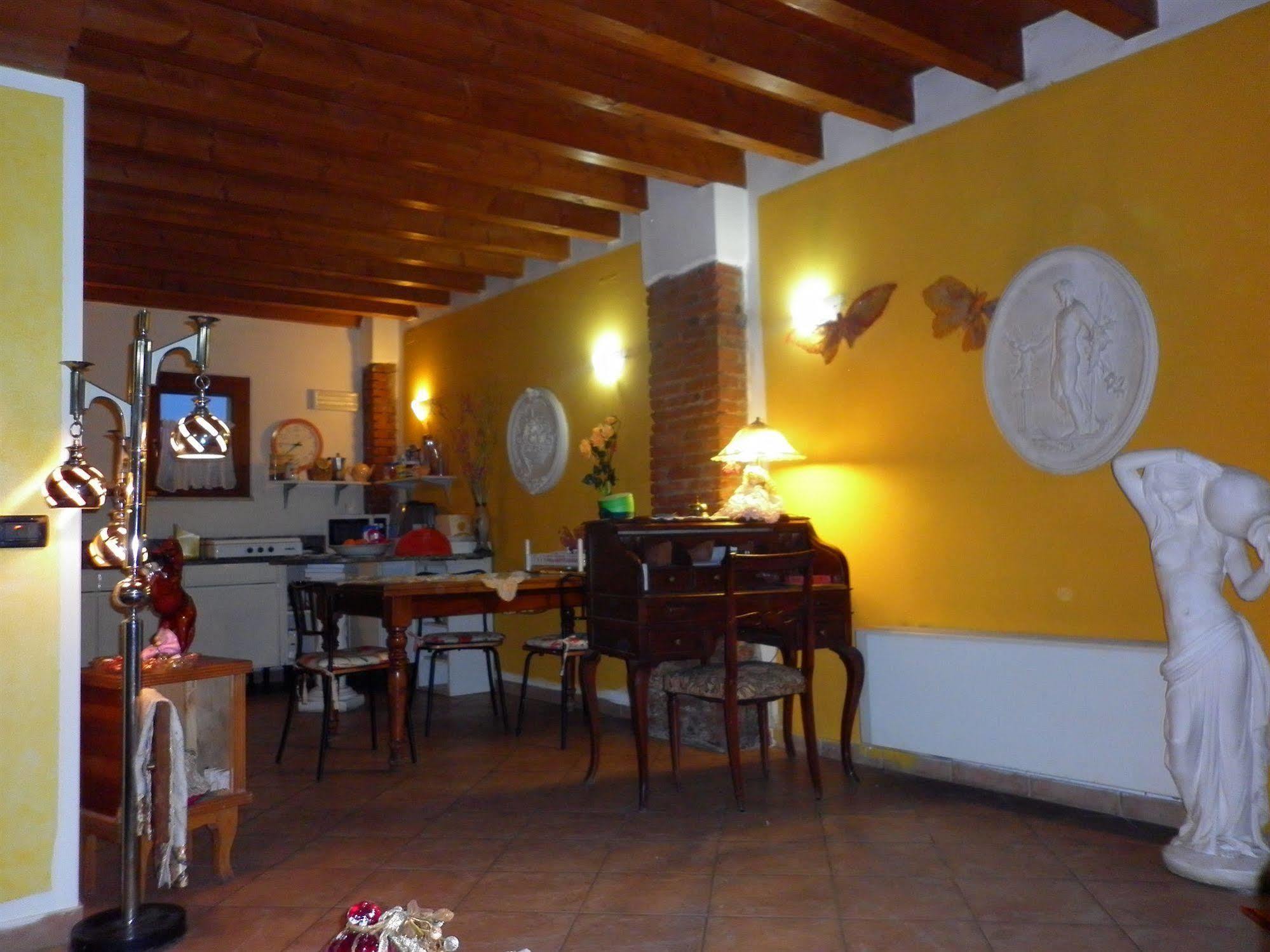 La Cascina Di Alice Bed & Breakfast Castiglione Delle Stiviere Exterior photo